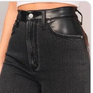 abercrombie fitch Ankle Straight Ultra High Rise  Black Leather Denim jeans